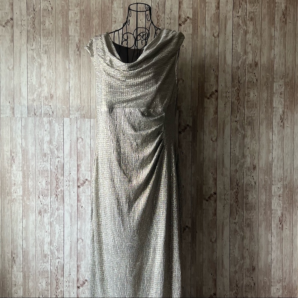 𝅺connected Apparel Silver Dress